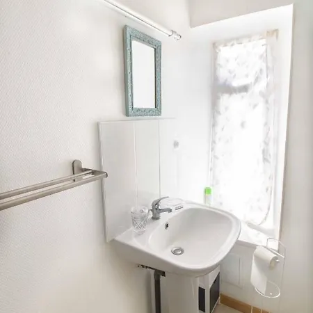 Apartmán Le First - Proche Naval Group - *