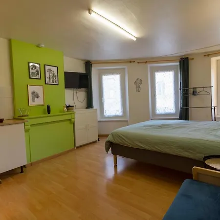 Le First - Proche Naval Group - Apartmán *
